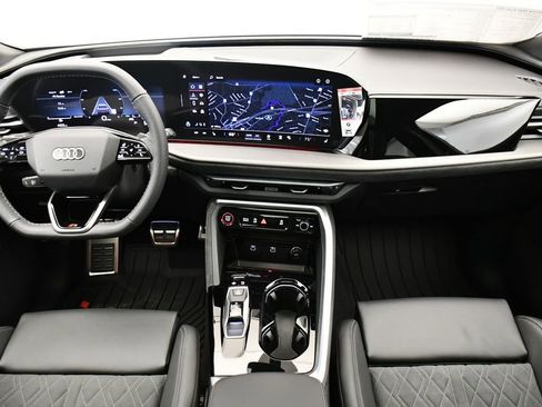 New 2025 Audi SQ5 Premium Plus image 19