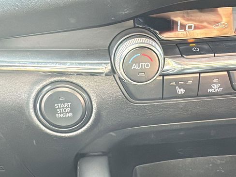 Used 2021 MAZDA MAZDA3 s image 18