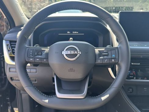 New 2026 Nissan Rogue Platinum w/ Platinum Premium Package AWD/4WD image 17