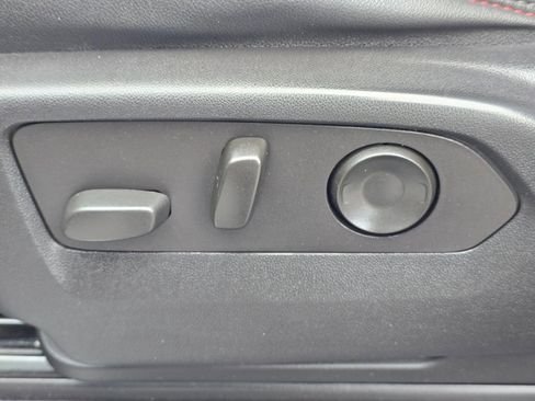 Used 2022 Chevrolet Tahoe RST w/ Sport Performance Package image 19