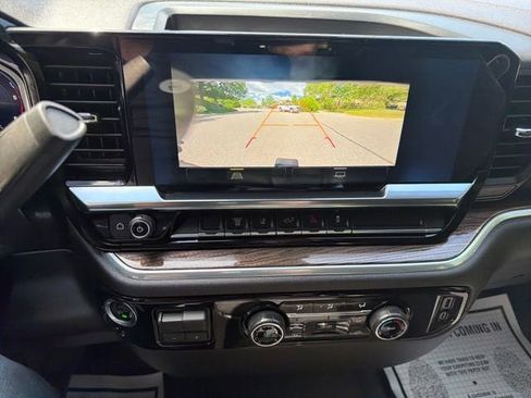 Used 2024 Chevrolet Silverado 3500 LT AWD/4WD image 23