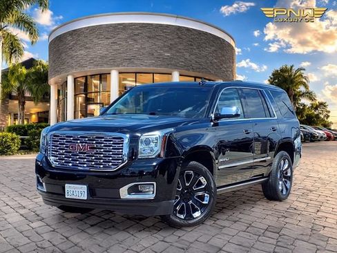 Used 2019 GMC Yukon Denali w/ Denali Ultimate Black Edition AWD/4WD image 1