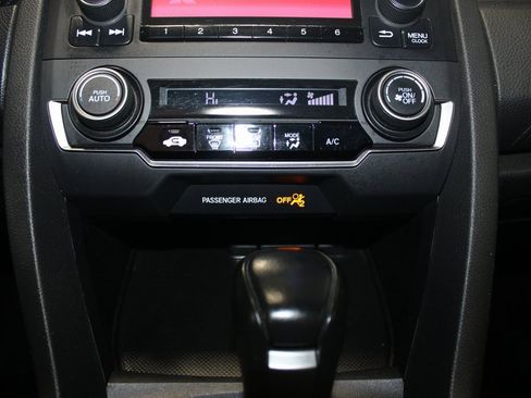 Used 2018 Honda Civic Sport image 26