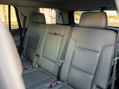 Used 2020 Chevrolet Tahoe LT image 22