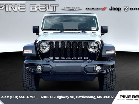 Used 2022 Jeep Wrangler Unlimited Sport image 3