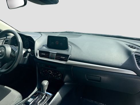 Used 2018 MAZDA MAZDA3 Sport FWD image 28