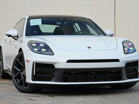 Used 2025 Porsche Panamera 4 AWD/4WD image 4