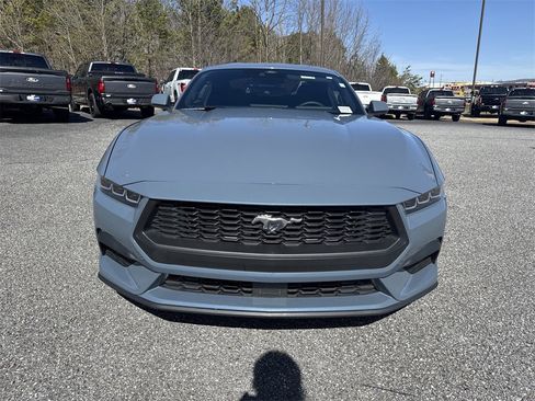 Used 2024 Ford Mustang Coupe image 2