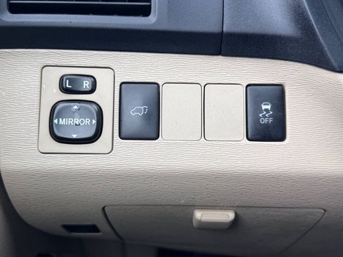 Used 2010 Toyota Venza AWD image 10