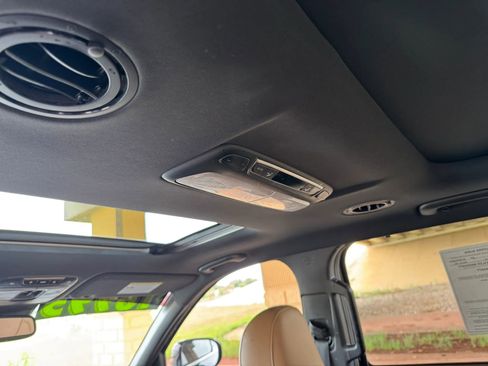 Used 2020 Kia Telluride SX w/ Towing Package FWD image 21