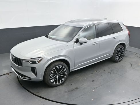 New 2026 Volvo XC90 B6 Plus w/ Protection Package Premier AWD/4WD image 22