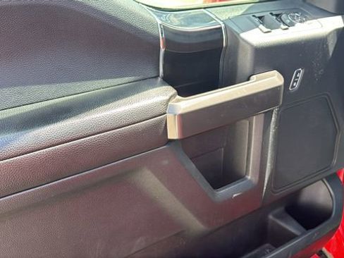 Used 2019 Ford F150 XLT w/ Equipment Group 302A Luxury image 18