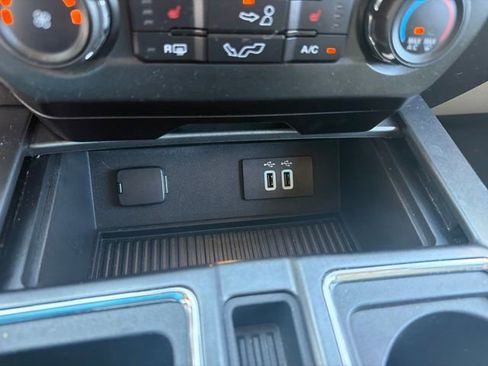 Used 2016 Ford F150 XLT w/ Equipment Group 302A Luxury AWD/4WD image 29
