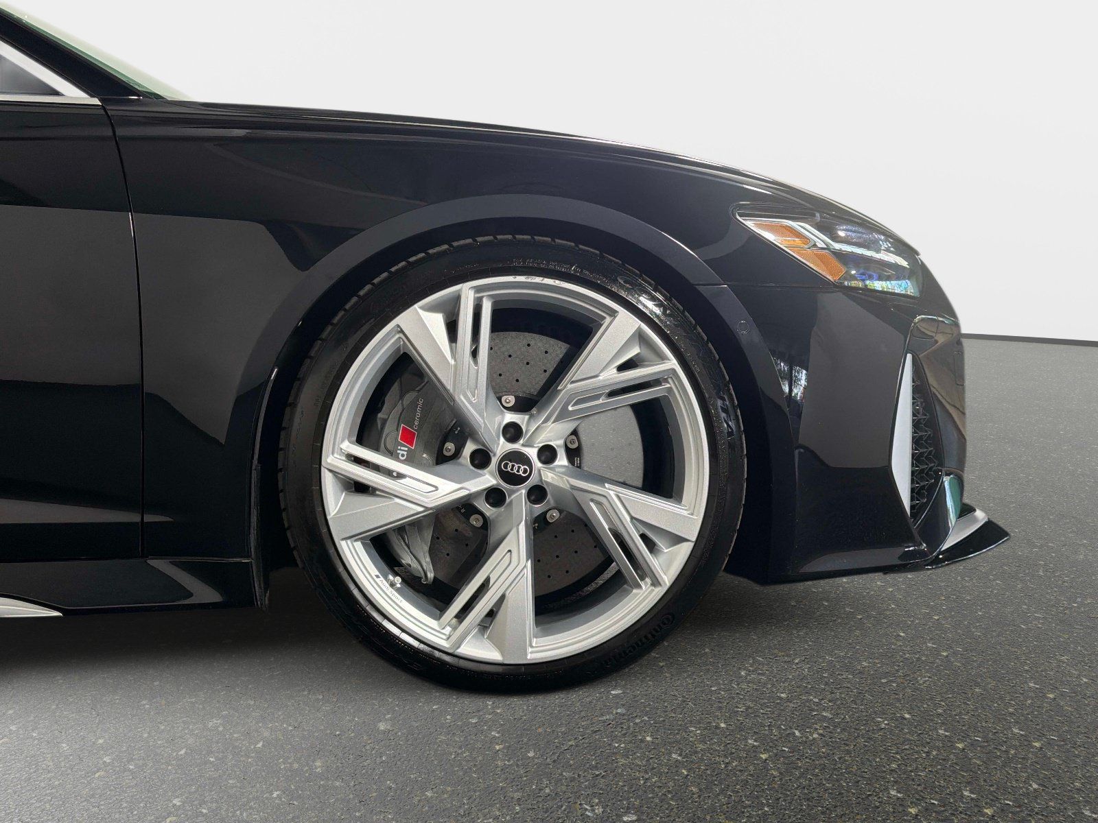 Used 2021 Audi RS 6 AWD/4WD image 22