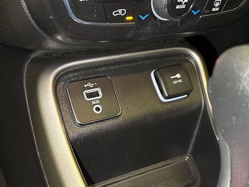 Used 2021 Jeep Compass Sport FWD image 25