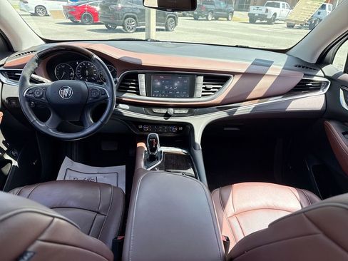 Used 2021 Buick Enclave Avenir w/ Avenir Technology Package AWD/4WD image 25