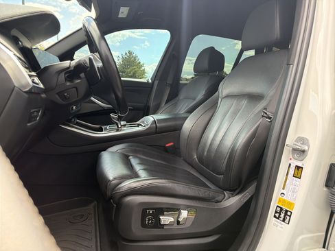 Used 2022 BMW X5 M50i AWD/4WD image 7