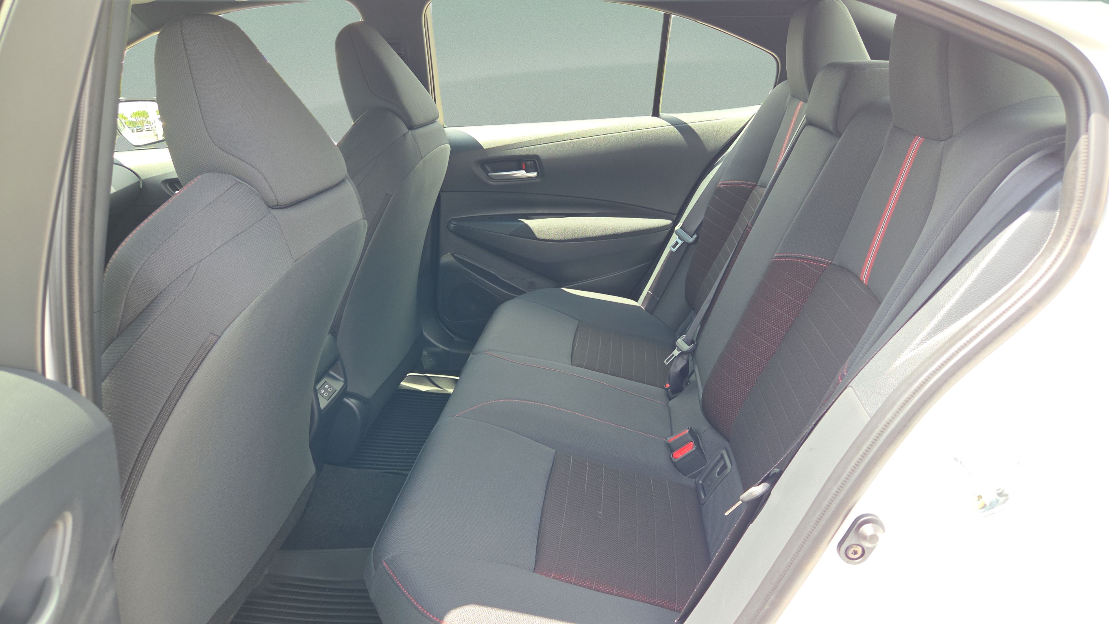 Certified 2026 Toyota Corolla SE FWD image 10