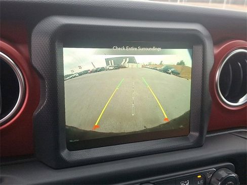 Used 2023 Jeep Wrangler Rubicon w/ Xtreme 35 Tire Package image 18