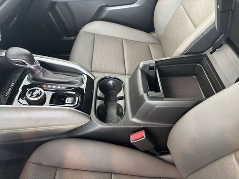 Certified 2023 Chevrolet Colorado ZR2 w/ ZR2 Convenience Package III image 23