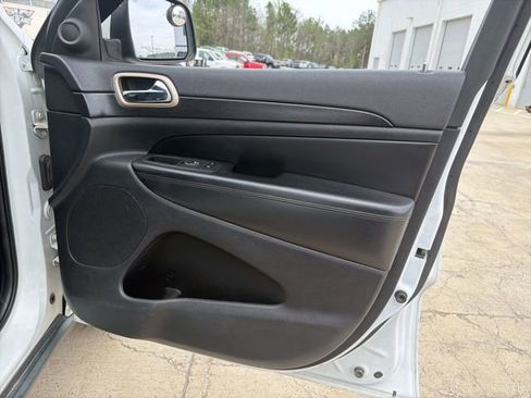 Used 2014 Jeep Grand Cherokee Laredo w/ Quick Order Package 23E image 7