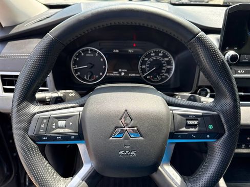Used 2024 Mitsubishi Outlander SE Black Edition AWD/4WD image 33