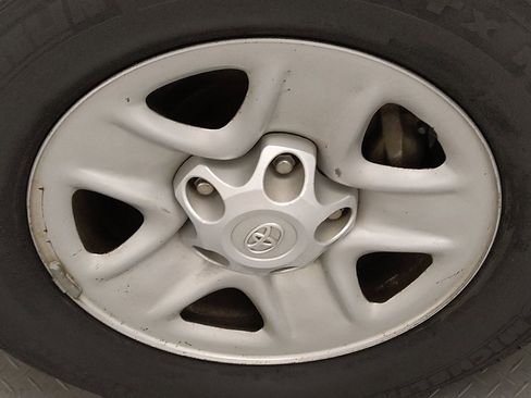 Used 2015 Toyota Tundra SR5 image 31