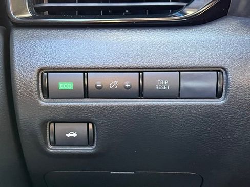 Used 2025 Nissan Sentra SR image 21