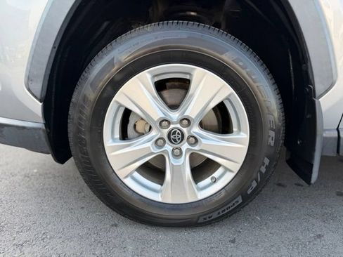 Used 2019 Toyota RAV4 LE w/ All Weather Liner Package AWD/4WD image 29