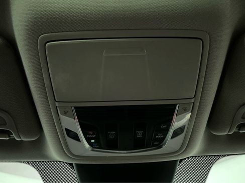 Used 2024 Acura MDX SH-AWD w/ Technology Package image 15