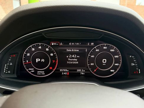 Used 2017 Audi Q7 2.0T Premium Plus w/ Premium Plus Package AWD/4WD image 10