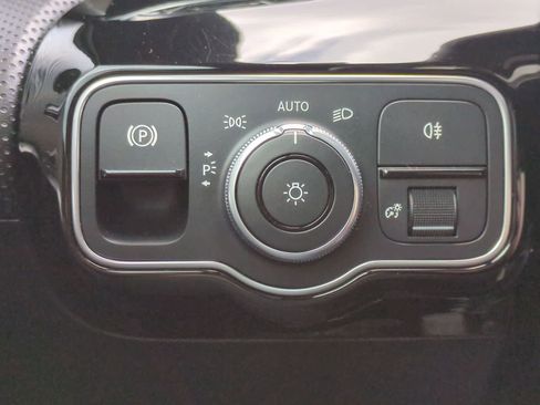 Used 2022 Mercedes-Benz A 220 4MATIC image 30