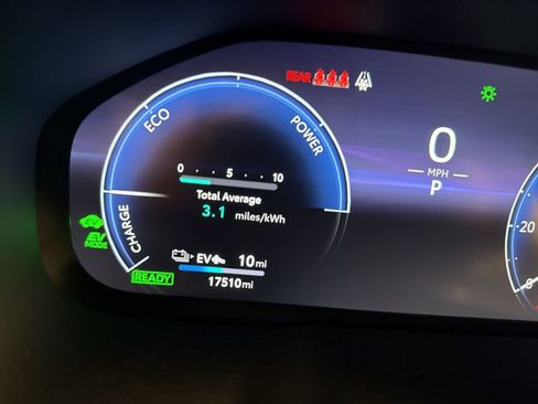 Used 2024 Toyota RAV4 XSE w/ Premium Package image 17