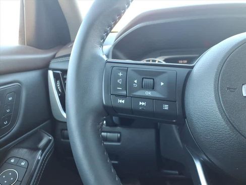 Certified 2023 Nissan Rogue SL w/ SL Premium Package image 23