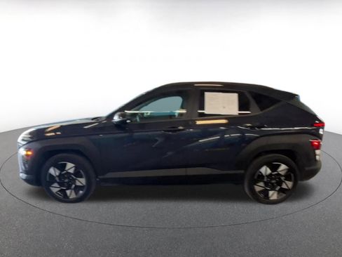 Used 2025 Hyundai Kona SEL image 9