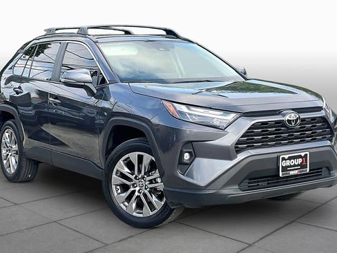 Used 2024 Toyota RAV4 XLE Premium FWD image 3