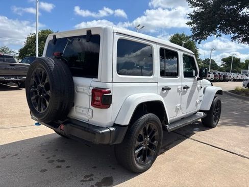 Certified 2023 Jeep Wrangler Unlimited Sahara w/ Cold Weather Group AWD/4WD image 5