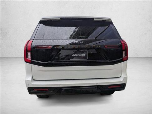 New 2025 Ford Expedition Tremor image 2