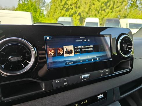 New 2025 Mercedes-Benz Sprinter 2500 image 24