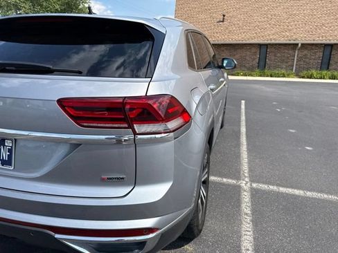 Used 2020 Volkswagen Atlas Cross Sport SEL Premium AWD/4WD image 8