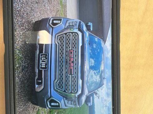 Used 2021 GMC Sierra 1500 Denali w/ Denali Ultimate Package AWD/4WD image 2