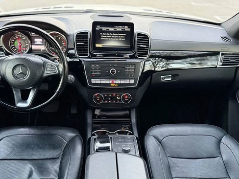 Used 2017 Mercedes-Benz GLS 550 4MATIC image 17