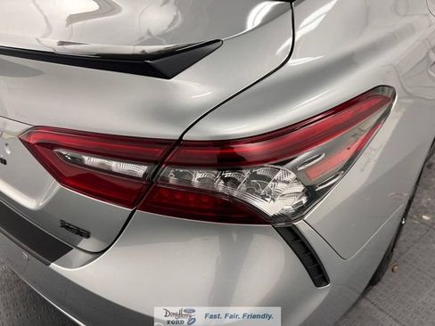 Used 2022 Toyota Camry XSE w/ Navigation Package FWD image 13