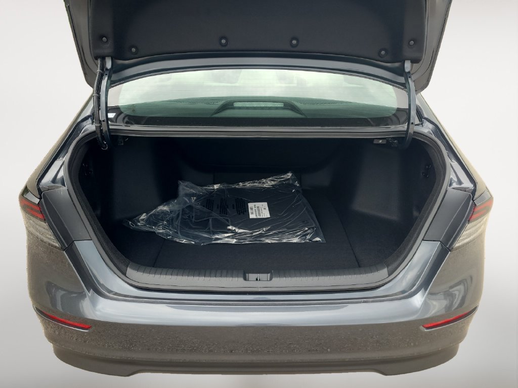 Used 2026 Honda Accord LX image 17