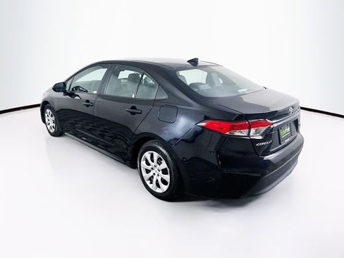 Used 2025 Toyota Corolla LE image 5