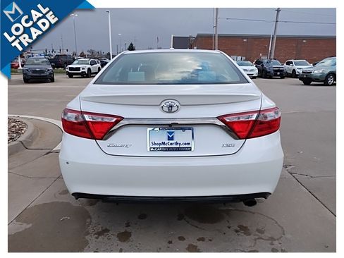 Used 2015 Toyota Camry XSE image 8