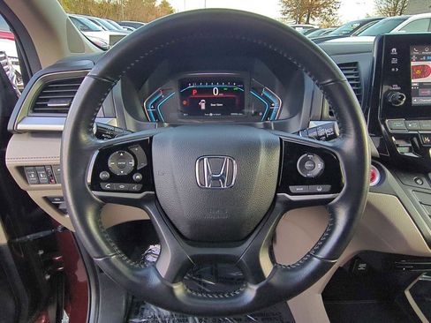 Used 2018 Honda Odyssey EX-L image 24