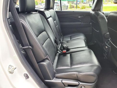 Used 2020 Honda Pilot Touring image 18