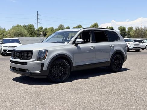 Used 2021 Kia Telluride SX w/ SX Prestige Package AWD/4WD image 2