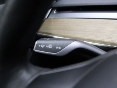 Used 2023 Tesla Model 3 Standard Range image 47